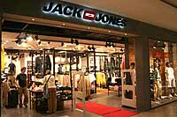  pep Perlacher Einkaufszentrum - Jack & Jones Jeansshop Foto: Martin Schmitz