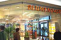 Riem Arcaden:  Blumenoase Blumensträuße Pflanzen Blumentöpfe (Foto: Martin Schmitz)