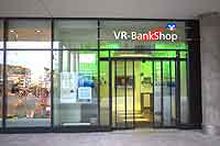 Riem Arcaden: VR Bank Shop Girokonto Finanzierung Geldanlage (Foto: Martin Schmitz)