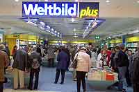 Riem Arcaden: Weltbild Shop für Bücher, DVDs, CDs Kinderspiele (Foto: Martin Schmitz)