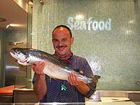 Kaufinger Stra&szlig;e 01-05: Galeria Kaufhof am Marienplatz Frische Fische, Fisch-Spezialit&auml;ten, Hummer, Kaviar, Salate Foto: Marika-Laila Maisel