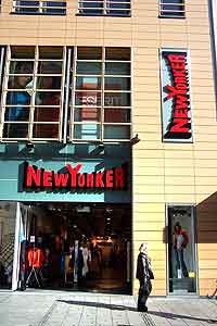 New Yorker Mode Kaufinger Str. 22 (Foto: Marikka-Laila Maisel)