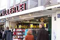 Neuhauser Str. 43 - Allerlei  Shop für Geschenke, Mitbringsel, Deko (Foto: Marikka-Laila Maisel)