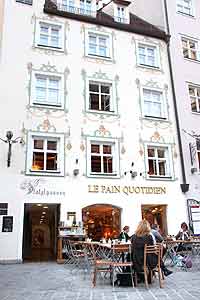 M&uuml;nchen:: Platzl 02 - Le Pain Quotidien Esslokal mit Brot-Spezialit&auml;ten aus Belgien  Foto:Martin Schmitz