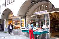 Sendlinger Stra&szlig;e 56 - Johannes Buchhandlung (Foto: Marikka-Laila Maisel)