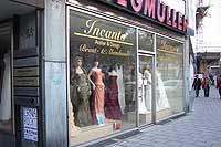 Einkaufsstra&szlig;en in M&uuml;nchen: Sonnenstra&szlig;e 19 - Incanto Brautmoden Exclusive Brautkleider, Abendkleider Foto: Martin Schmitz