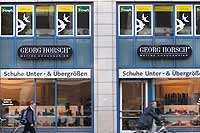 Einkaufsstraßen in München: Sonnenstraße 32- Georg Horsch Schuhe für Schuh-Übergrößen, Schuh-Untergrößen Foto: Martin Schmitz