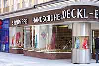 Theatiner Str. 44 - Roeckl-Eck Shop f&uuml;r Handschuhe, Str&uuml;mpfe, Schals- (Foto: Marikka-Laila Maisel)