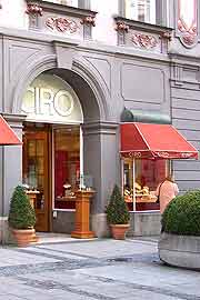 Theatiner Str. 27 - Ciro Schmuck Uhren - (Foto: Marikka-Laila Maisel)