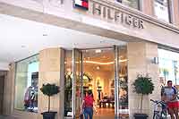 Weinstr. 05 - Thommy Hilfiger Flagship Store (Foto: Marikka-Laila Maisel)