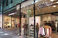 Einkaufscenter in München: Die Fünf Höfe -Schlüter Mode Bequeme Damenkleidung (Foto:Martin Schmitz)