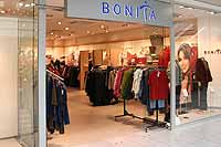 OEZ Olympia Einkaufszentrum - Bonita Shop für Damenoberbekleidung Foto: Martin Schmitz