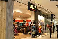 Pasing Arcaden Einkaufszentrum - Jack Wolfskin Shop Outdoor-Mode, Sportswears,Equipment Foto: Marikka-Laila Maisel