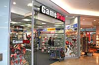 Riem Arcaden: Game Stop Shop für Computerspiele, Playstation, DVDs   (Foto: Martin Schmitz)