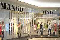 Riem Arcaden: Mango Modeshop (Foto: Martin Schmitz)