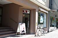 Leopoldstr. 98 - Beverly Hills Hairstyle Munich Friseursalon für Frauen + Männer Foto: Marikka-Laila Maisel